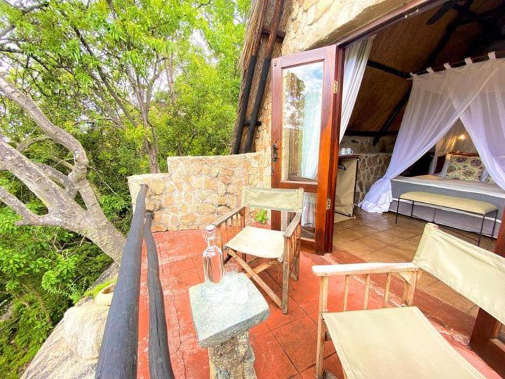 Вилла Big Cave Camp Matopos Экстерьер фото
